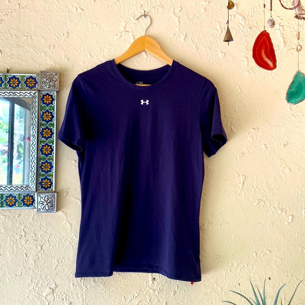 Under Armour Navy Women’s Workout Top size Small